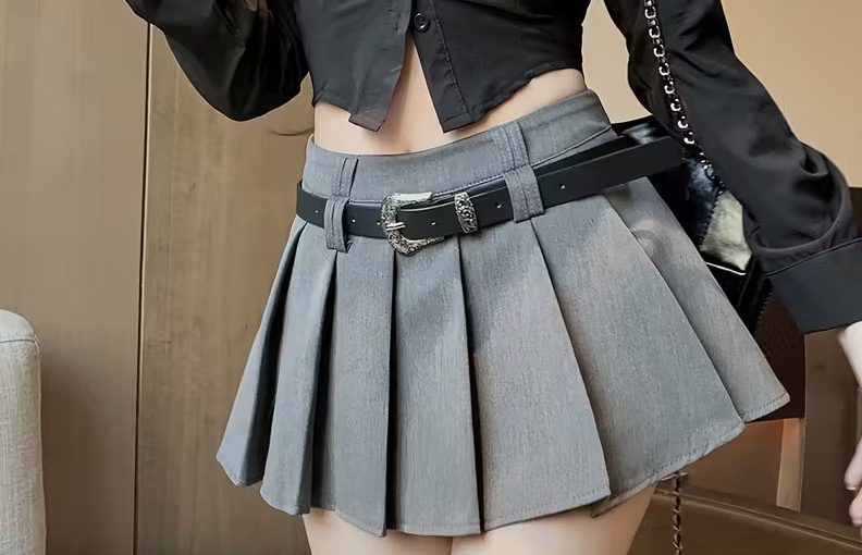 Чоловіка видворили з Росії через коментар про жіночу спідницю ➤ Prozoro.net.ua