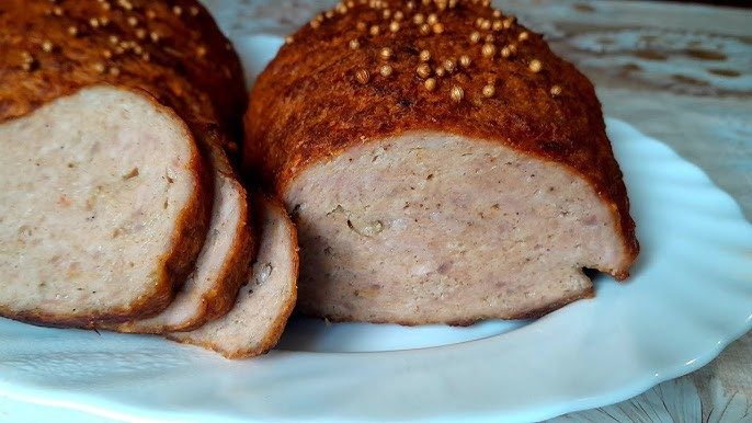 Альтернатива колбасе: сочный мясной хлебец с пикантной ноткой