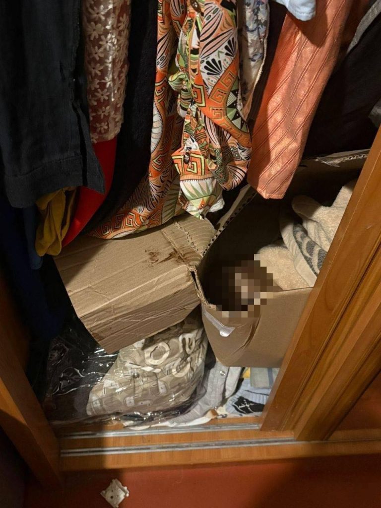 Мама не викликала швидку і сховала у шафі: деталі смерті 2-річного хлопчика у Броварах