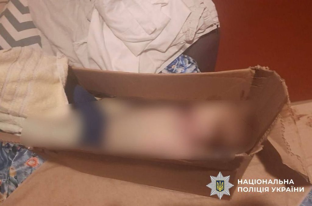 Мама не викликала швидку і сховала у шафі: деталі смерті 2-річного хлопчика у Броварах