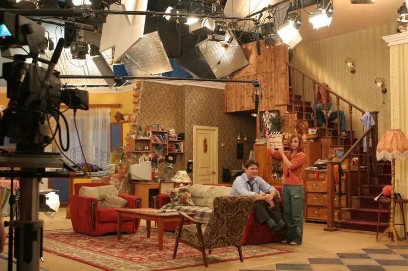 Звезду сериала «Счастливы вместе» ликвидировали в Украине ➤ Главное.net