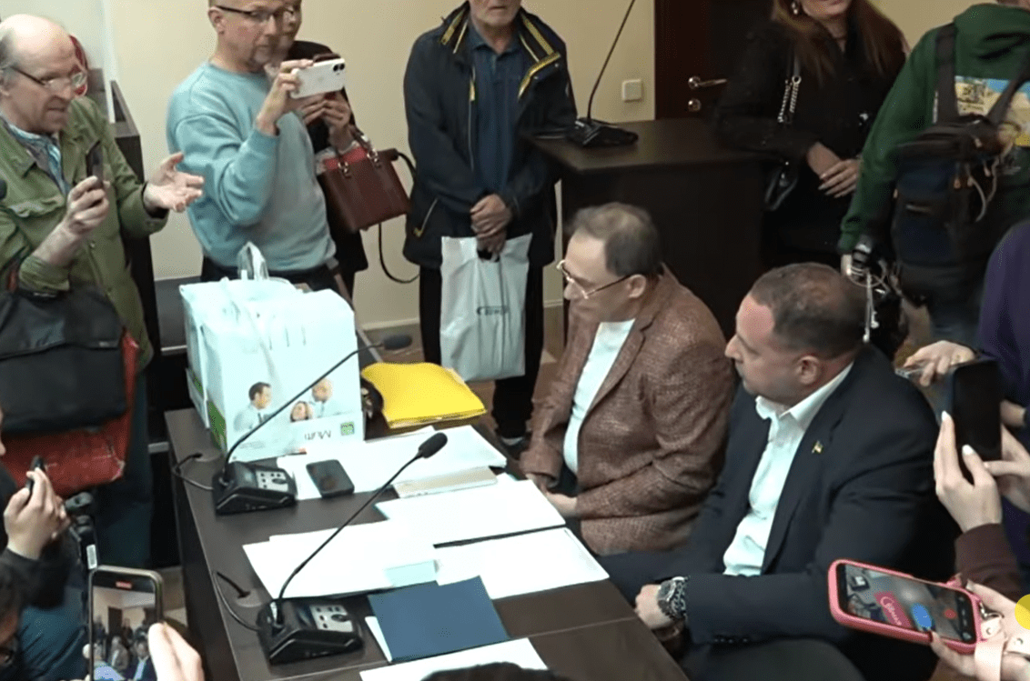 Суд арештував Єрмака із правом внесення застави (відео)