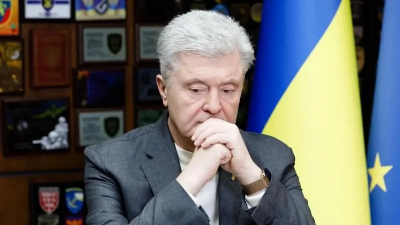 Зеленський зустрівся з Порошенком: розмовляли голосно і з матами