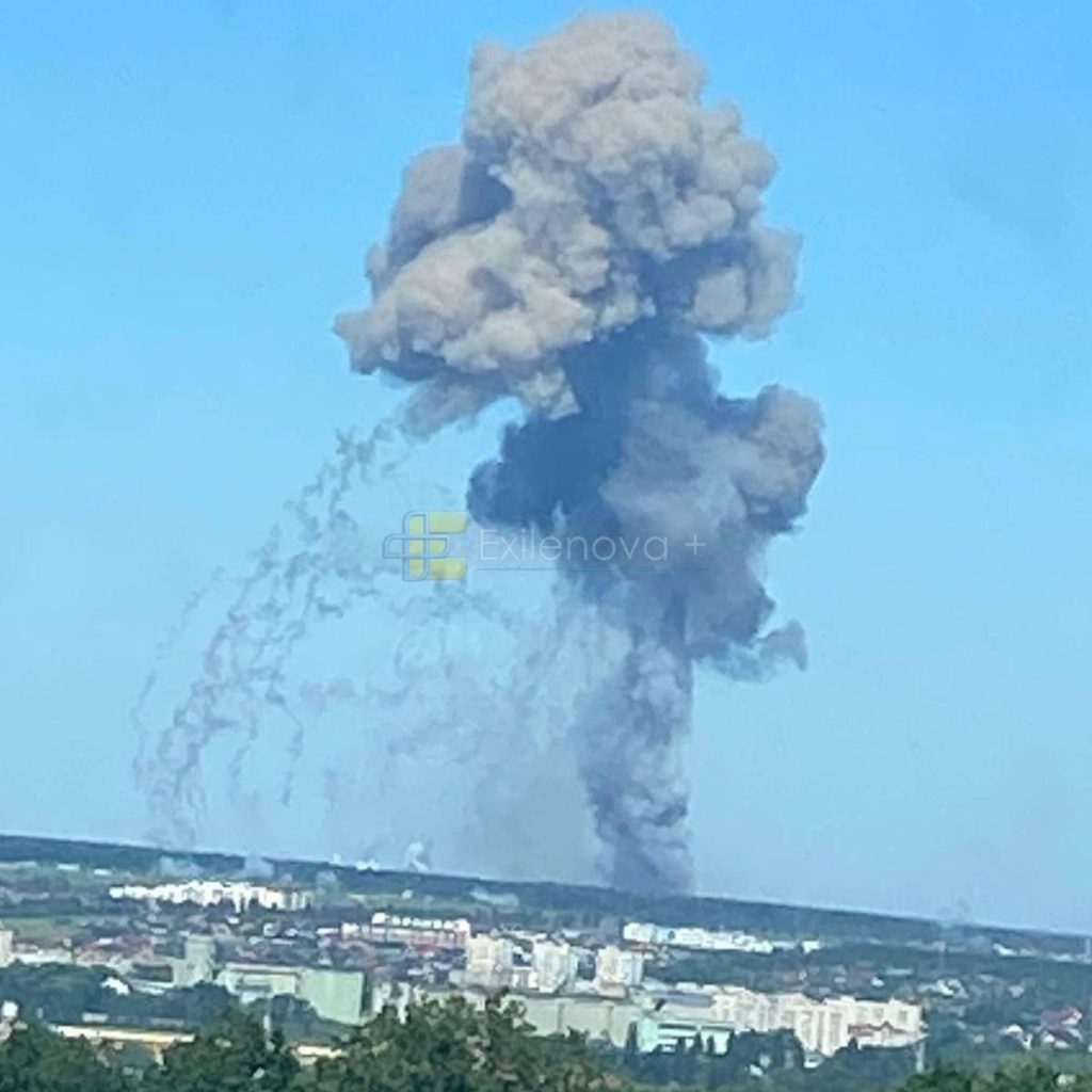Серія потужних вибухів сколихнула Бєлгород (фото) 5 Серія потужних вибухів сколихнула Бєлгород (фото)