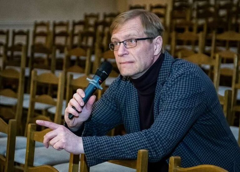 Заслужений артист Росії напився та стрибнув з мосту