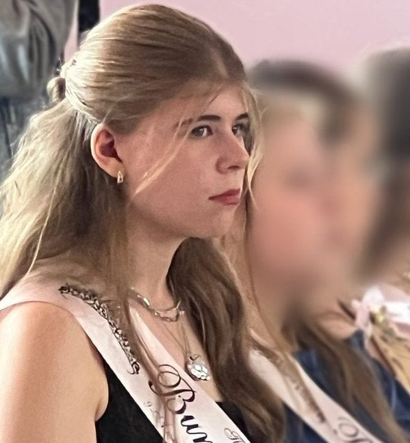 Дочь старейшей роженицы Украины Подвербная пришла на выпускной