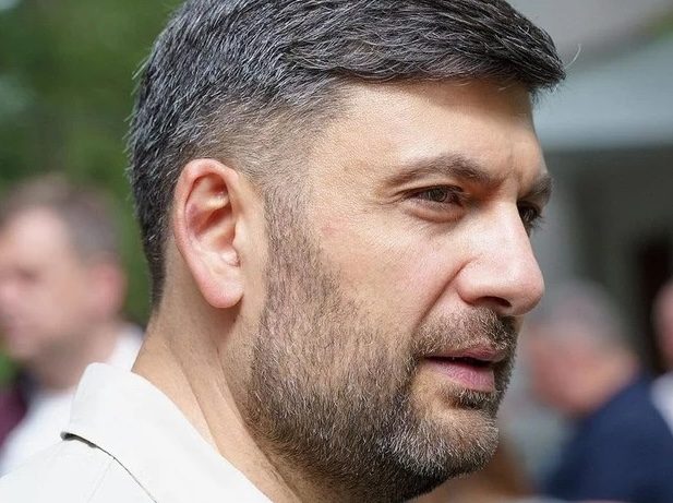 Гройсман не стримався після рішення Навроцького: що зробив ➤ Prozoro.net.ua