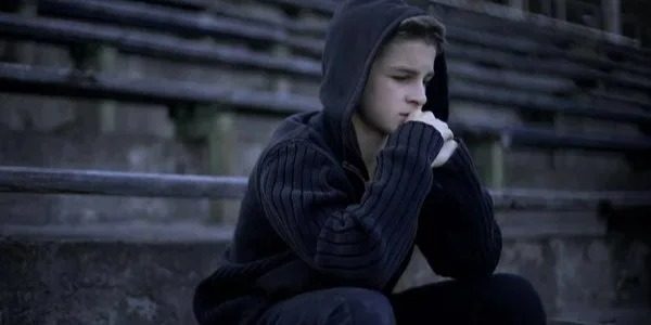 Три знака Зодиака, которым завтра лучше ни с кем не общаться