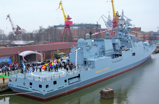 Российский фрегат открыл огонь в Ла-Манше: Британия расследует инцидент