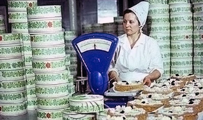 Київський торт: як з’явився знаменитий десерт, що став символом столиці