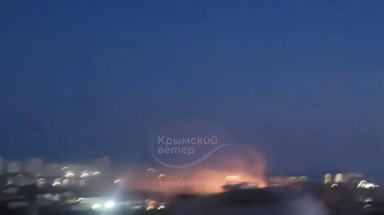 Крим перебував під масованою атакою дронів: пошкоджено 4 автомобільні мости