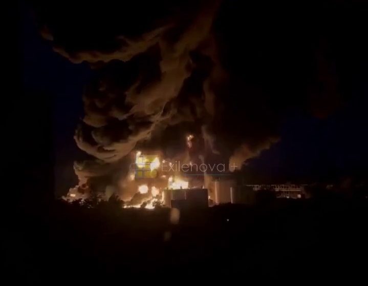У Ростовській області після атаки дронів спалахнула нафтобаза