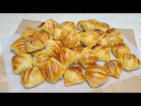 Слойки з двома видами сиру: проста випічка для перекусу