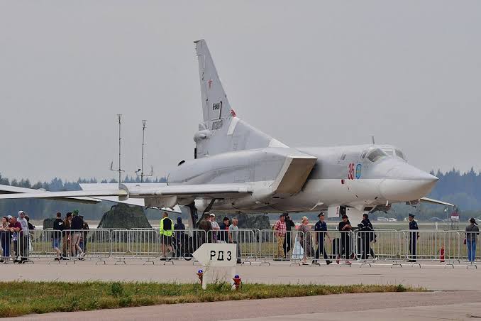 В России разбился стратегический бомбардировщик Ту-22М3: подробности, видео