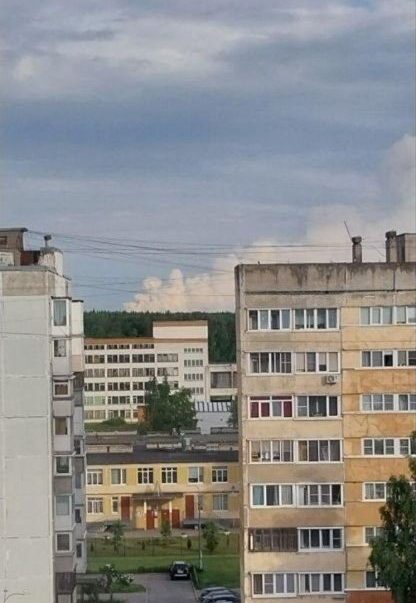 Масштабный пожар вспыхнул на одном из крупнейших НПЗ России в Тюмени (видео)
