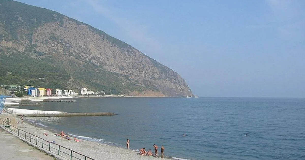 Росіяни масово відмовляються від поїздок до Криму та на узбережжя Азовського моря