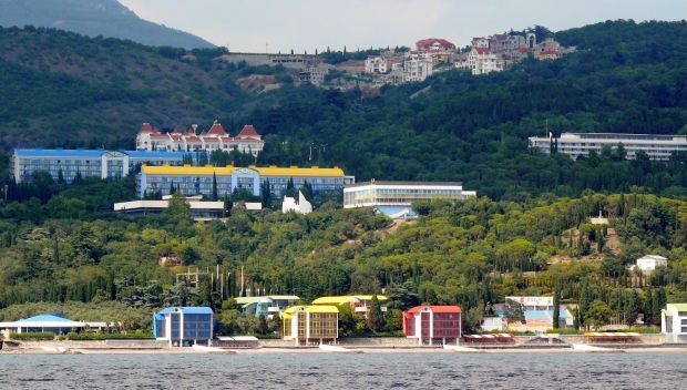 Росіяни масово відмовляються від поїздок до Криму та на узбережжя Азовського моря