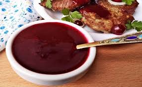 Изысканный вишневый соус для мясных блюд