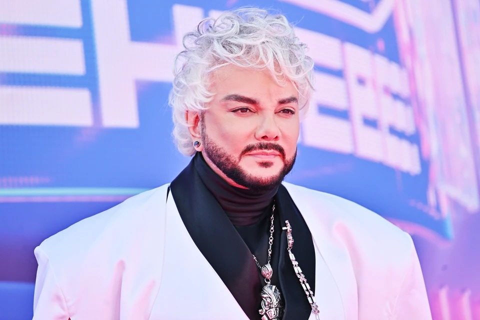 Киркоров перекроил себе лицо и стал посмешищем (фото) 2 Киркоров перекроил себе лицо и стал посмешищем (фото)