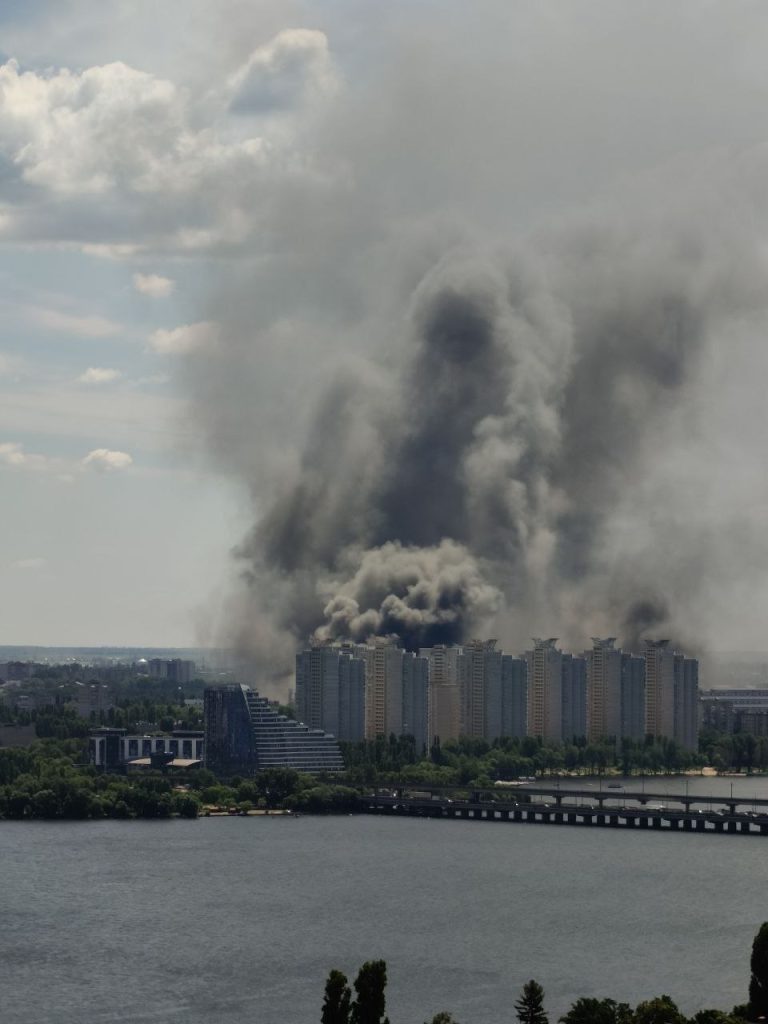 Ракеты поразили в Воронеже завод, производящий компоненты для «Панцирей» и «Искандеров» (фото, видео) 8 Ракеты поразили в Воронеже завод, производящий компоненты для «Панцирей» и «Искандеров» (фото, видео)