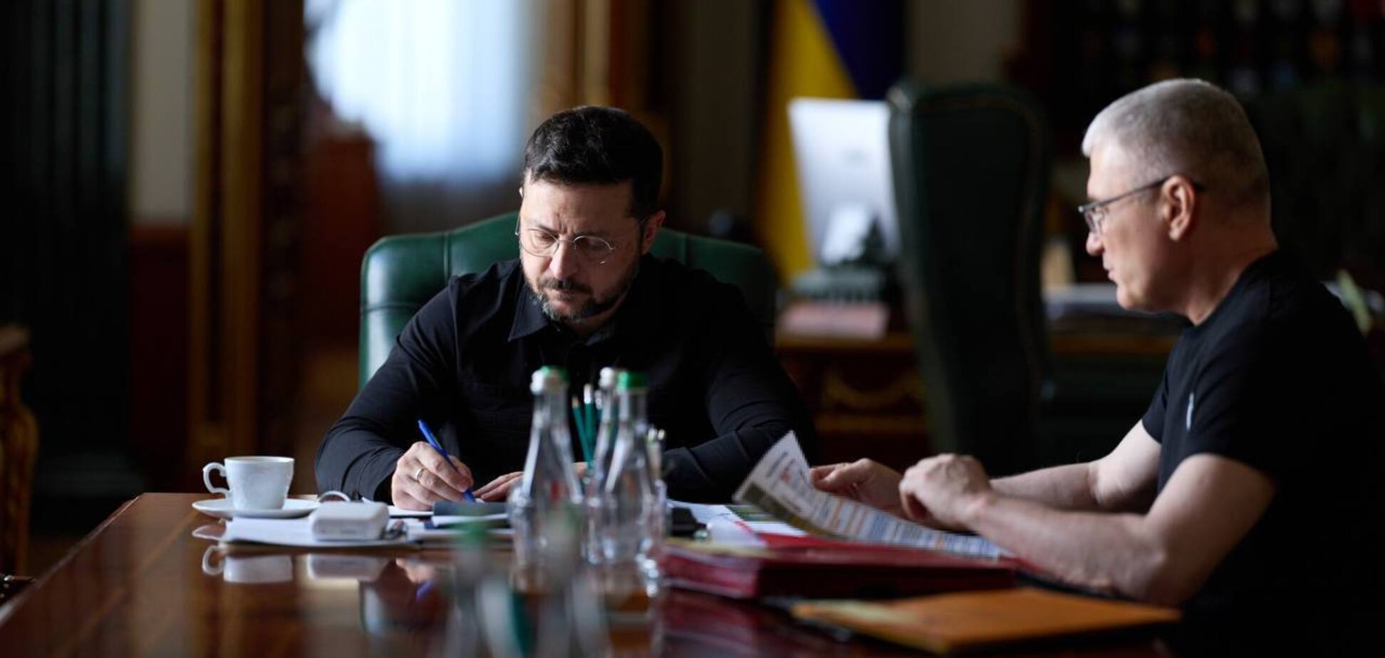 Удари по тилу РФ: Зеленський підтвердив знищення арсеналу під Санкт-Петербургом