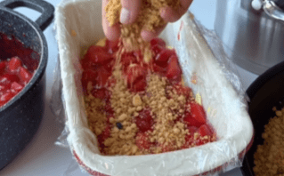Клубничный десерт без выпечки: нежный и насыщенный