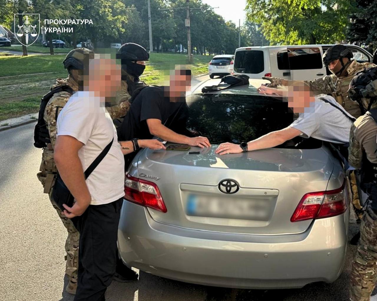 У Дніпрі пограбували волонтера та забрали 11 тисяч доларів, зібраних для ЗСУ