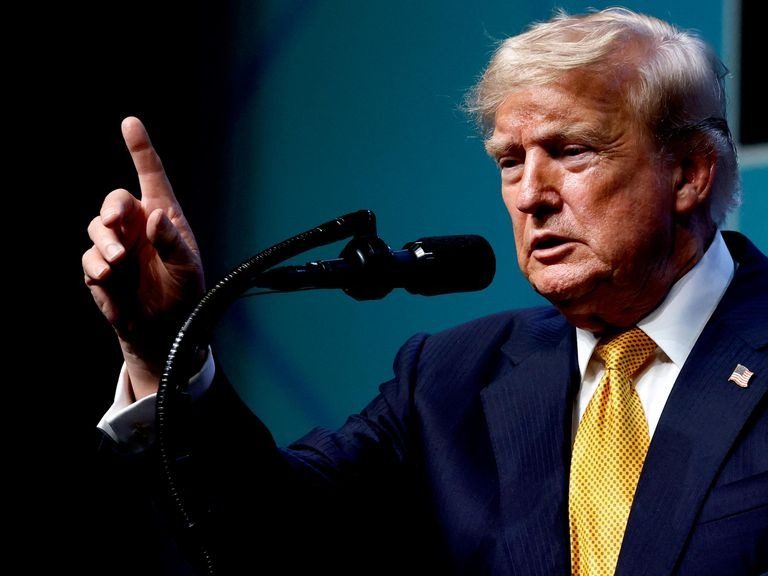 Заява Трампа про Леніна підірвала мережу