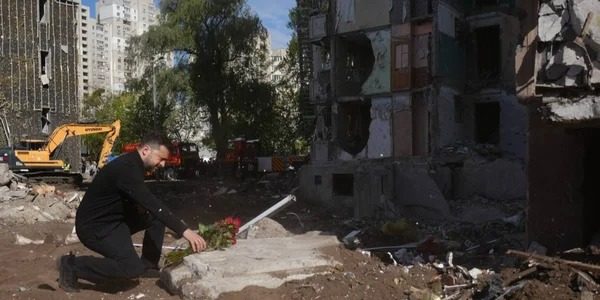 Зеленський на руїнах будинку вразив заявою: що сказав