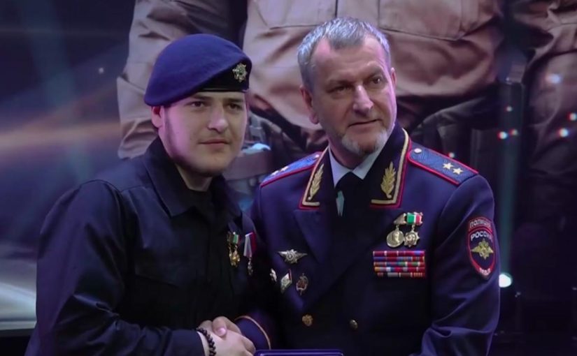 Театр абсурда в Чечне: сына Кадырова наградили после резонансных ДТП ➤ Prozoro.net.ua
