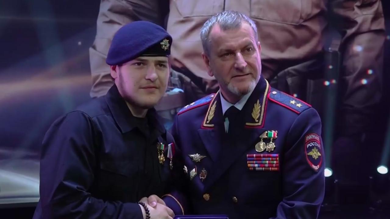 Театр абсурда в Чечне: сына Кадырова наградили после резонансных ДТП ➤ Prozoro.net.ua