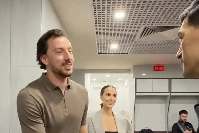 Фаворитку Путіна помітили за поцілунком із одруженим чоловіком: відео