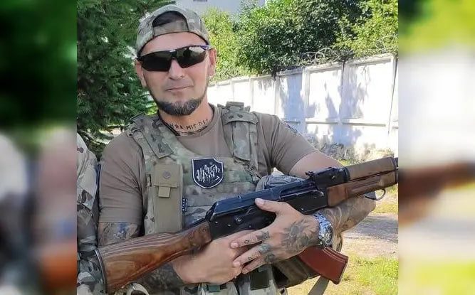 У російських катівнях повільно вбивають важкопораненого захисника «Азовсталі» 3 У російських катівнях повільно вбивають важкопораненого захисника «Азовсталі»