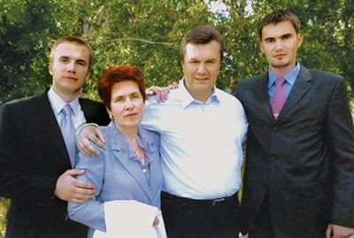 Діти Віктора Януковича: що відомо про синів політика від дружини та коханок