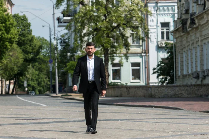 Похудел и возмужал: как изменился и чем занимается экс-премьер Владимир Гройсман 3 Похудел и возмужал: как изменился и чем занимается экс-премьер Владимир Гройсман