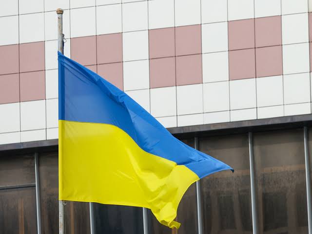Київ залишають топдипломати Нідерландів та Канади: що сталося