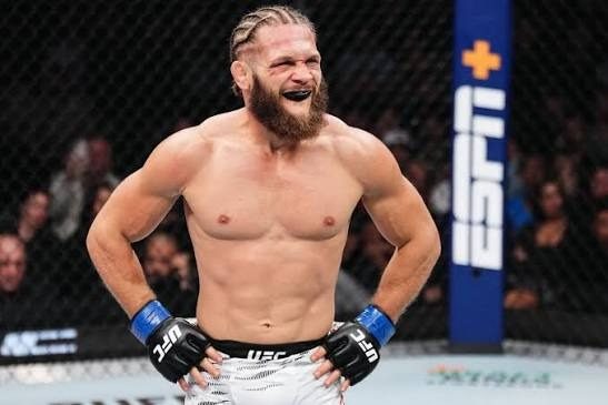 Предателю Украины сломали челюсть и вышвырнули из рейтинга UFC