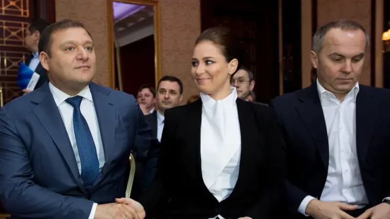От "Партии регионов" до эфиров Соловьева: чем запомнилась нардеп Бережная, погибшая в ДТП 3 От "Партии регионов" до эфиров Соловьева: чем запомнилась нардеп Бережная, погибшая в ДТП