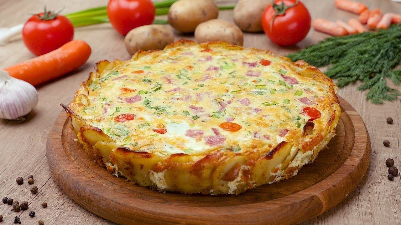 Картопляний кіш із курячим філе, пореєм і чедером