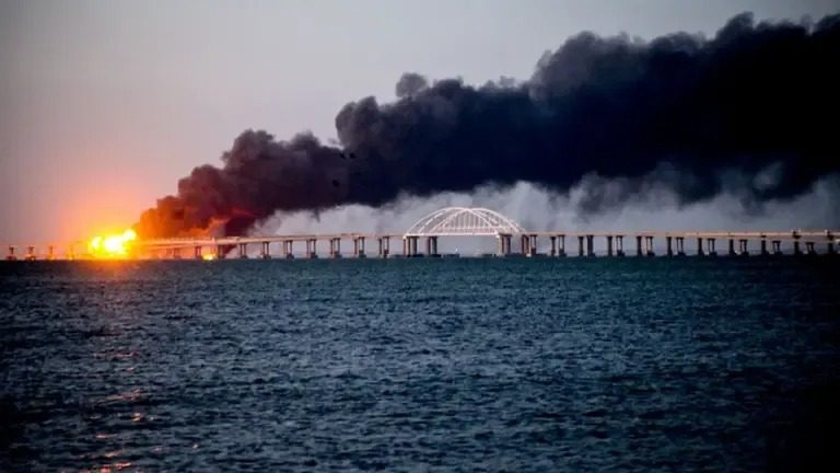 Мадяр раскрыл правду: вот, почему Украина не уничтожает Крымский мост
