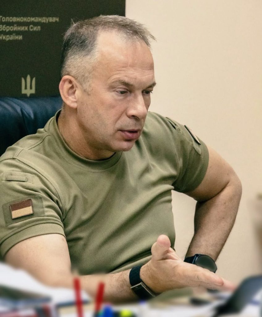 Сырский показал новое фото после отставки и появился в необычном образе 3 Сырский показал новое фото после отставки и появился в необычном образе