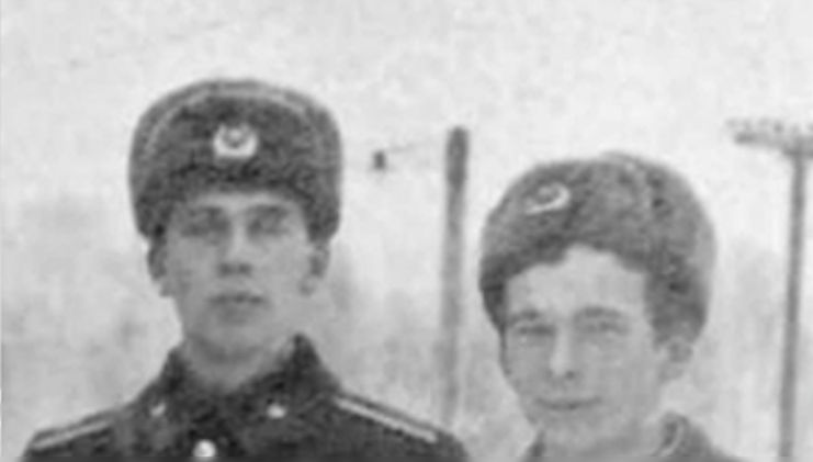 Архівні фото головнокомандувача ЗСУ: яким був у молодості Сирський 2 Архівні фото головнокомандувача ЗСУ: яким був у молодості Сирський