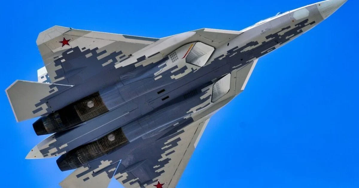 Под Москвой разбился российский военный истребитель Су-57 (фото)