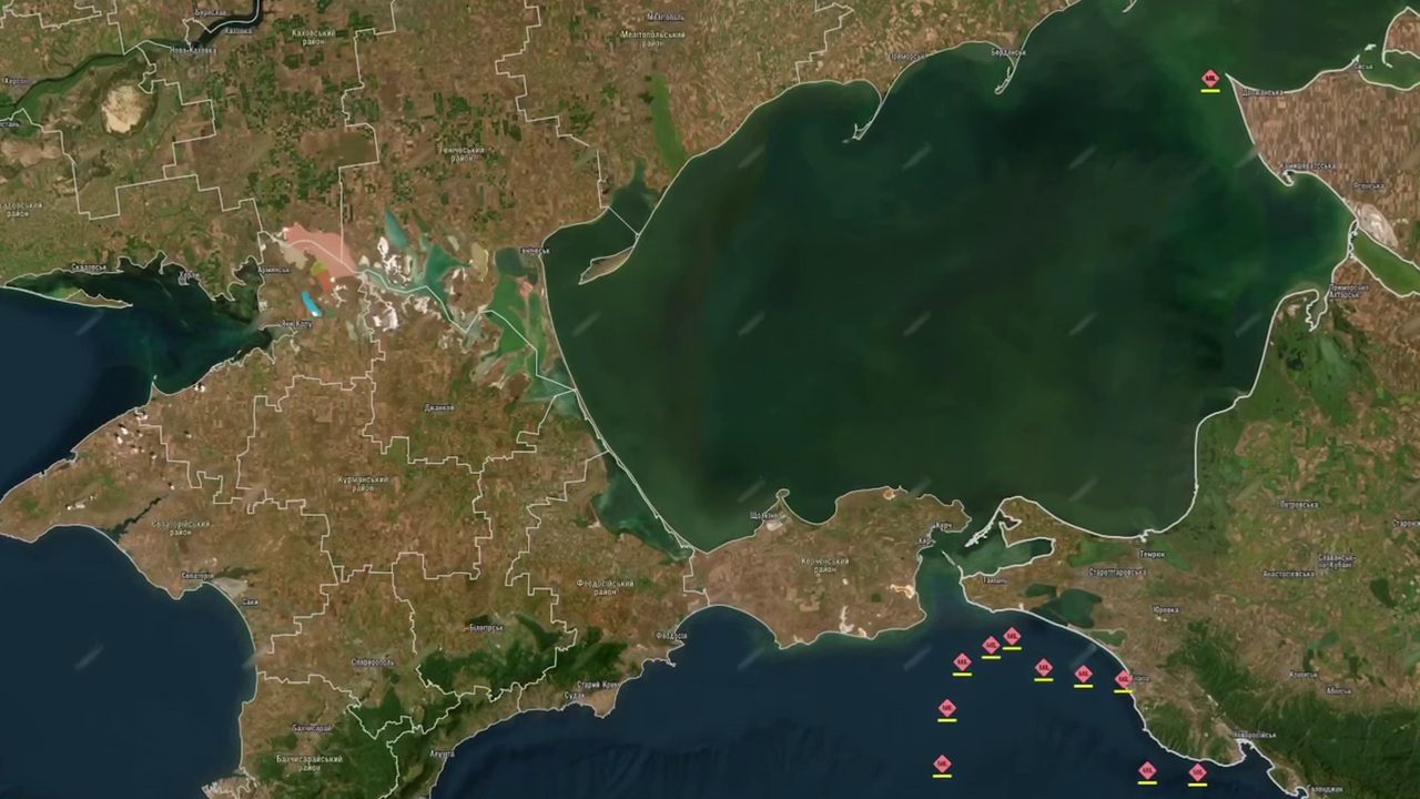 СБС за ніч уразили 7 суден тіньового флоту РФ у Чорному та Азовському морях (відео)