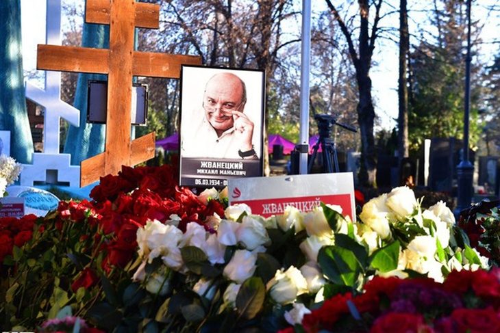 Народився в Одесі, а поховали в Москві: як помер Михайло Жванецький і де його могила